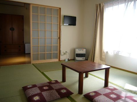 http://stay.happyneko.com/Images/apartment_1_01.jpg